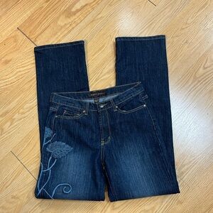 Bogari  Embroidered Blue Jeans. inseam31/32